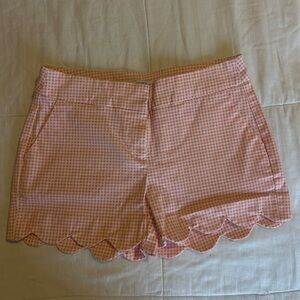 crown & ivy Pink Gingham Scallop-Hem High Waist Shorts